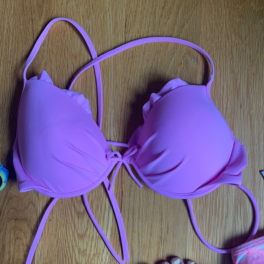 Never worn Victoria secret bathing suit top